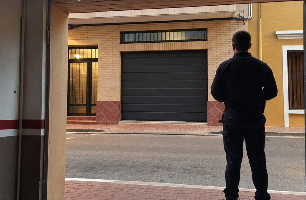 Reparación de puertas de garaje en Torrent
